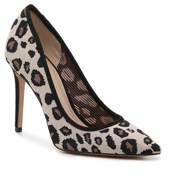 leopard print pumps